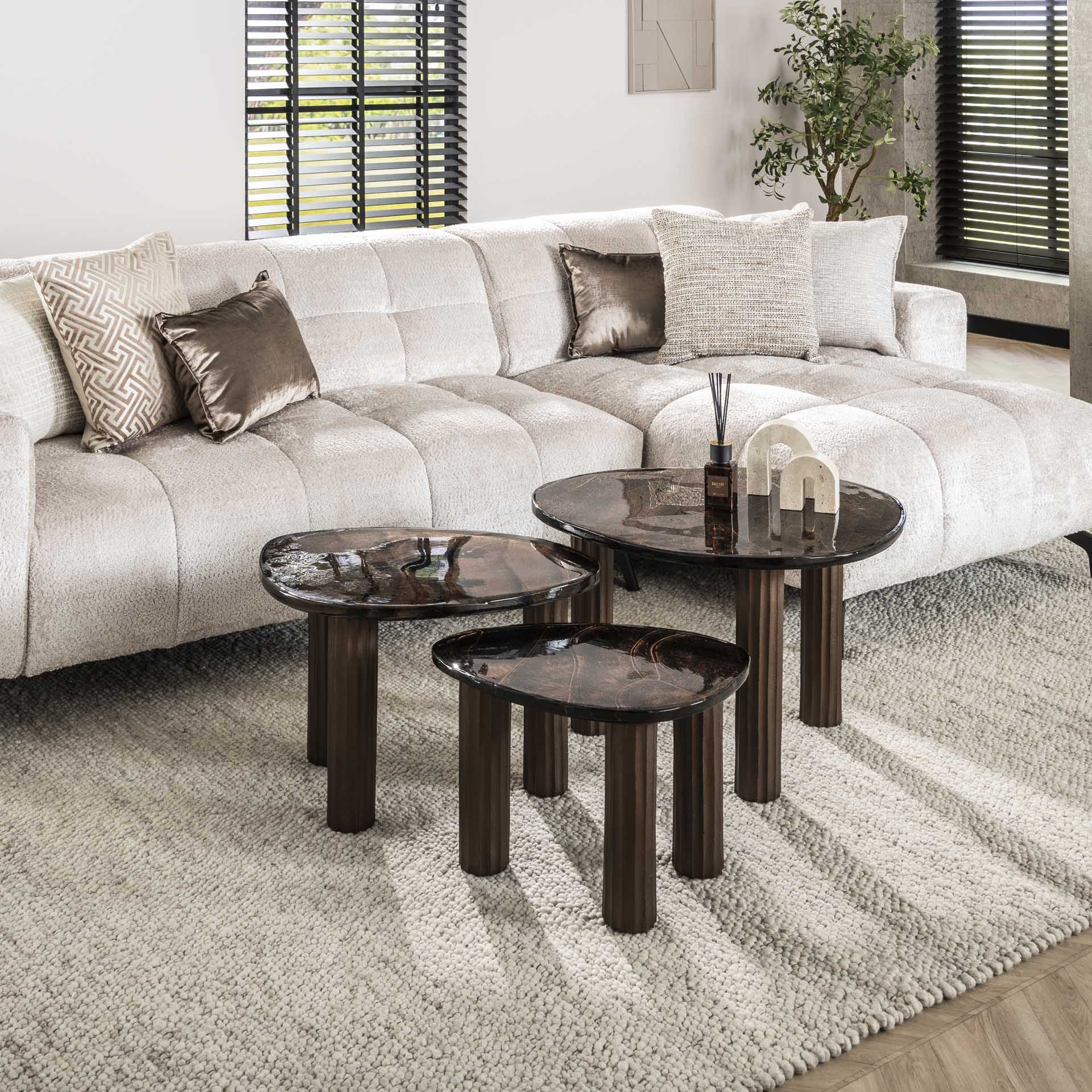 Moderner Couchtisch Eclipse 1 S aus Holz mit schwarzem Metallgestell, ideal für Wohnzimmer, von lefurn.de.