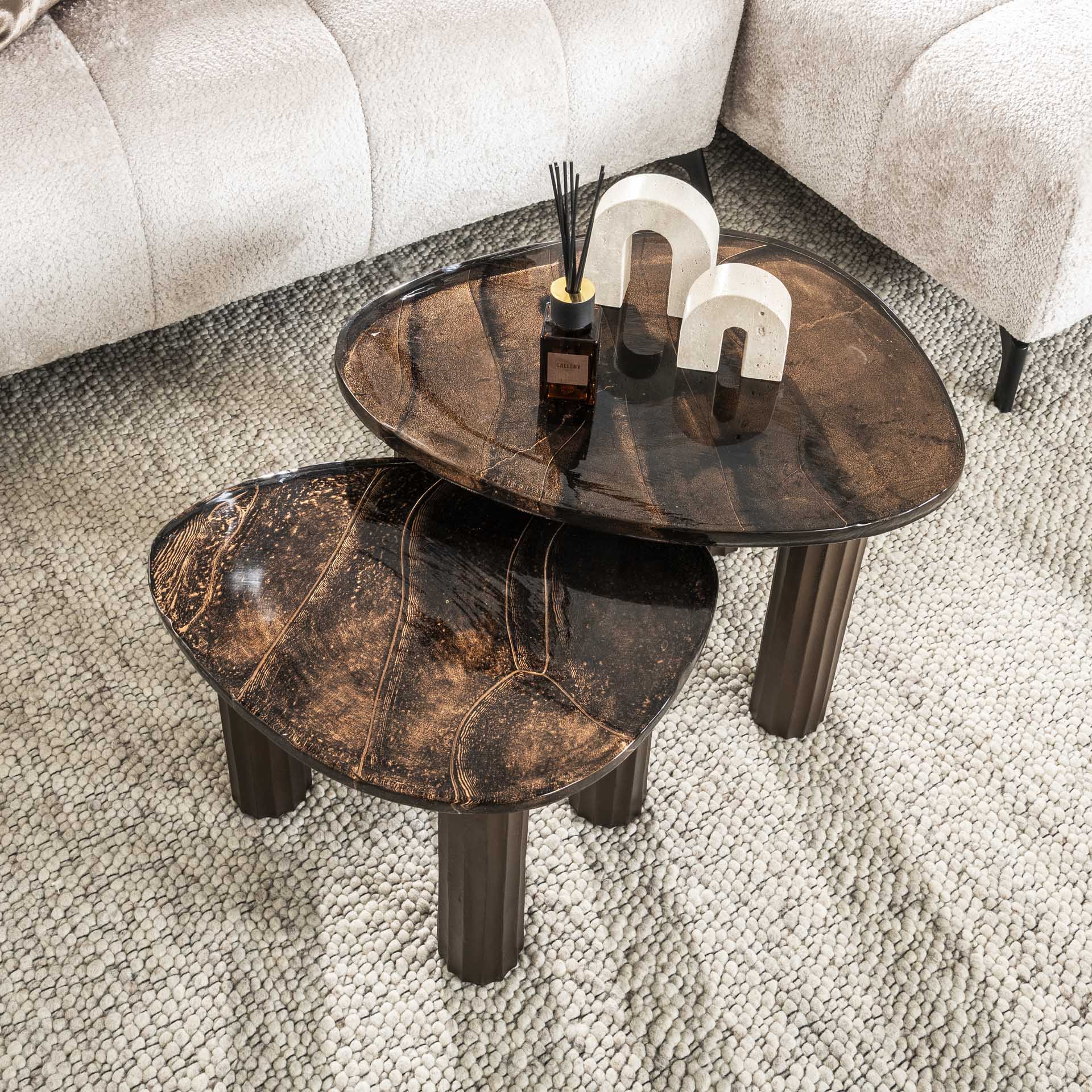 Moderner Couchtisch Eclipse 1 S aus Holz mit schwarzem Metallgestell, elegantes Design, von lefurn.de.