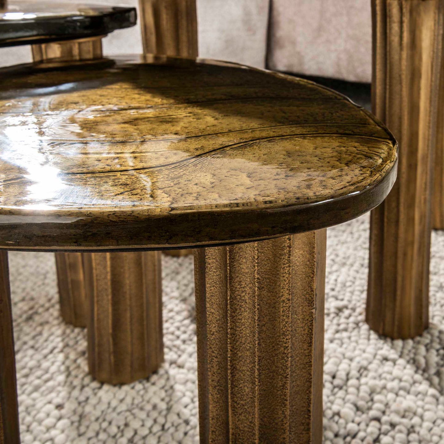 Moderner Couchtisch Eclipse 1 S aus Holz mit dunklem Finish, stilvolles Design, von lefurn.de.