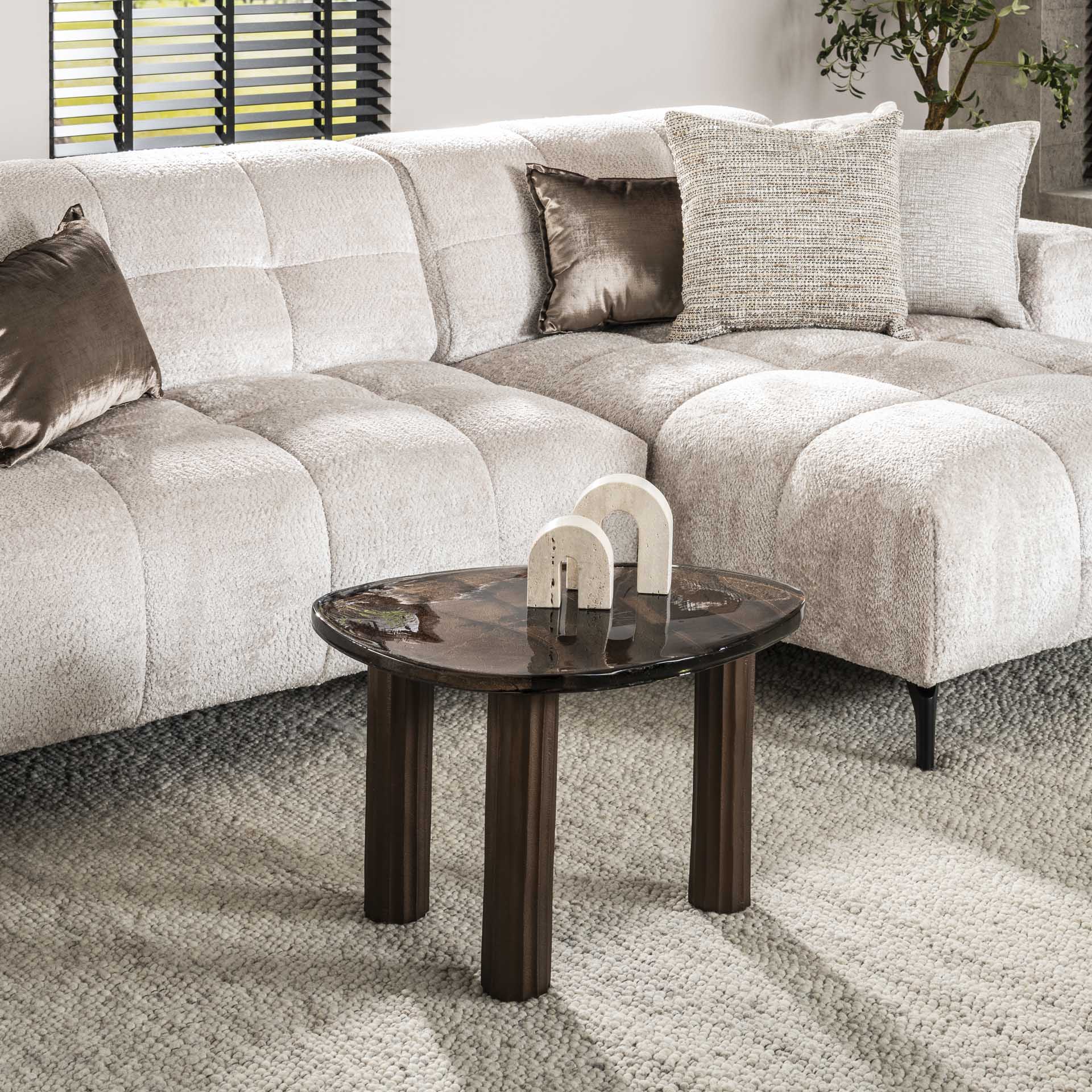 Moderner Couchtisch Eclipse 1 M aus Holz in hellem Finish, Blick auf die glatte Oberfläche und stabile Konstruktion.