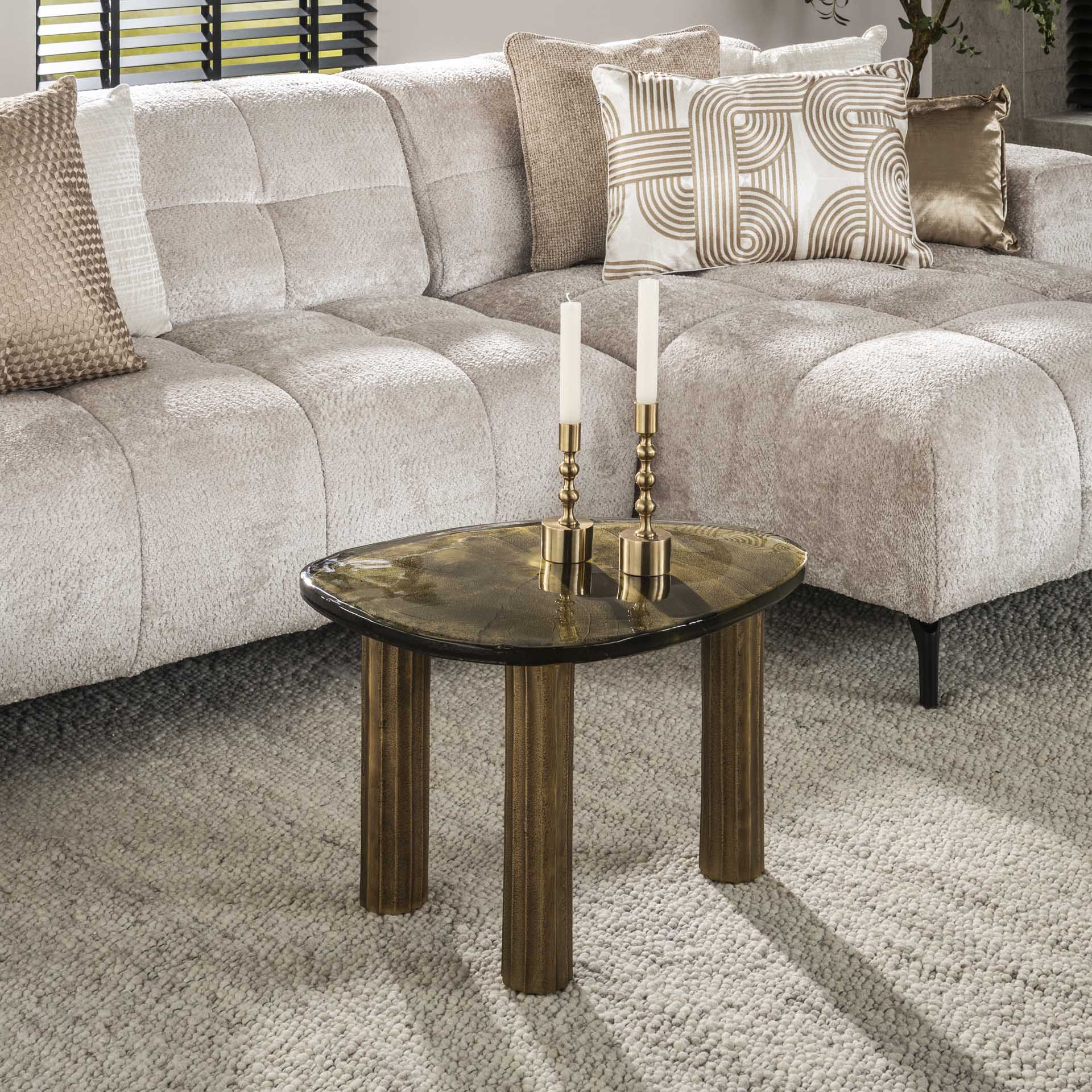 Moderner Couchtisch Eclipse 1 M von lefurn.de mit glatter Holzoberfläche und minimalistischer Gestaltung.
