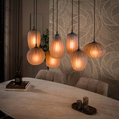 Moderne Hängelampe Altura 4+3F von lefurn.de mit eleganten weißen Lampenschirmen und schwarzem Metallgestell.