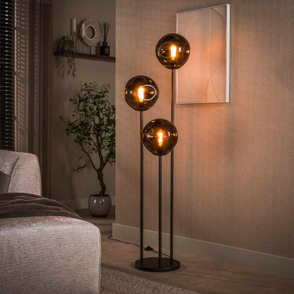 Moderne Stehlampe Stellar Sienna 3L mit elegantem Design und warmem Licht, ideal für Wohnzimmer und Schlafzimmer.