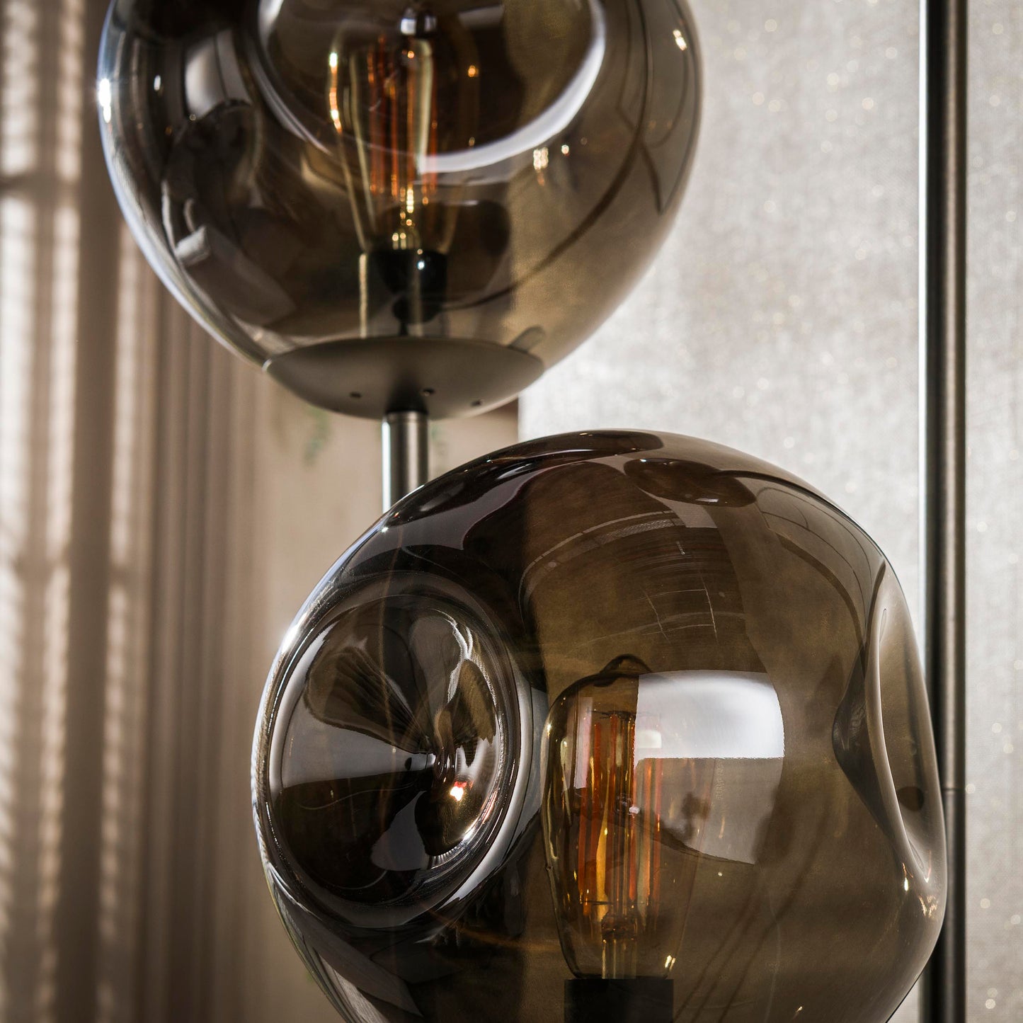 Stehlampe Stellar Sienna 3L mit eleganten Lampenschirmen aus Stoff und stabilem Metallständer, moderne Beleuchtung für Wohnzimmer