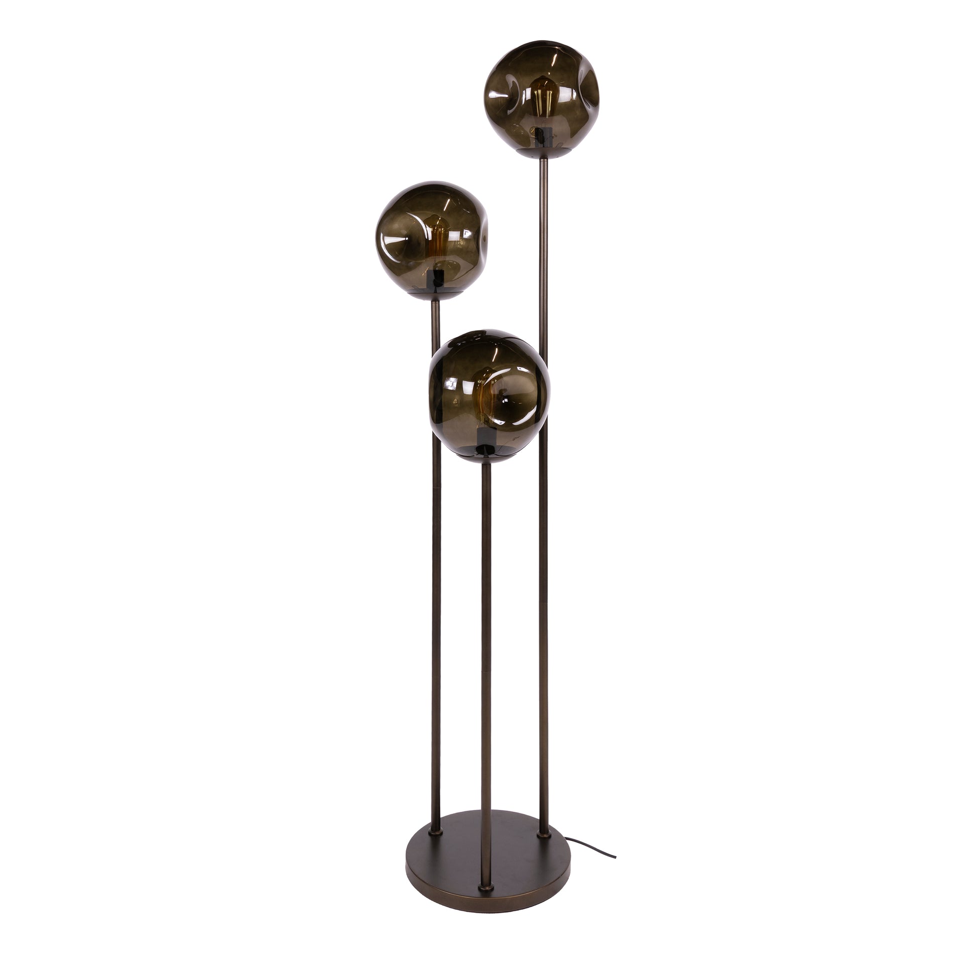 Moderne Stehlampe Stellar Sienna 3L mit elegantem Design und hellen Leuchten, ideal für Wohnzimmer oder Schlafzimmer.