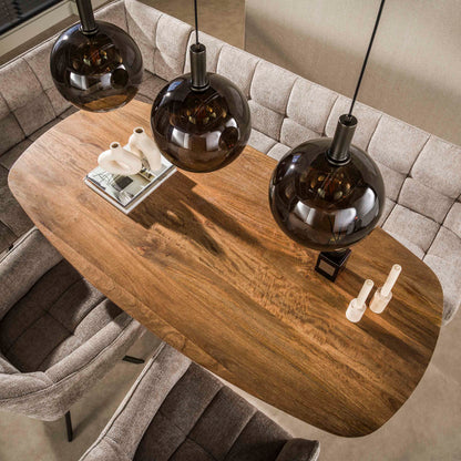 Hängelampe Sfero Brown von lefurn.de mit braunem Lampenschirm und modernem Design, hängt an einer Decke.
