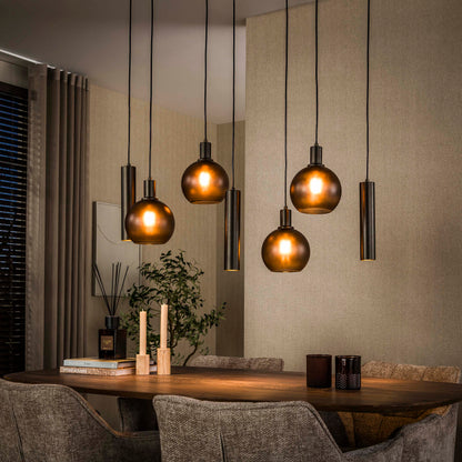 Moderne Hängelampe Sfero Tricolore 4+3 von lefurn.de mit bunten, schwenkbaren Leuchten und eleganten Design.