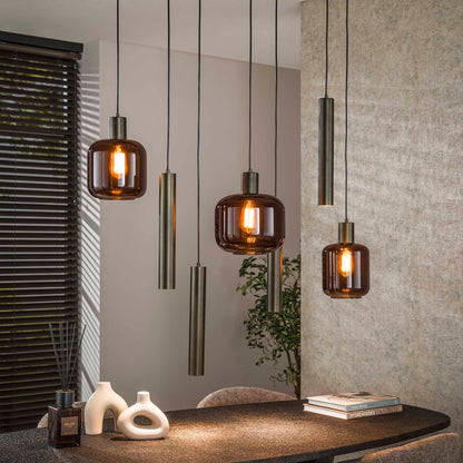 Hängelampe Bronza 4+3F von lefurn.de mit goldfarbenen Metalllampenschirmen und verspiegeltem Design, sichtbar an der Decke montiert