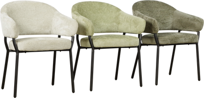 Moderner Logan Stuhl von lefurn.de mit grauem Stoffbezug und schwarzen Metallbeinen, bequem und stilvoll fürs Esszimmer.