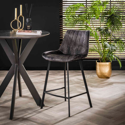 Grauer Barstuhl Brooke von lefurn.de mit Holzsitz und stabilen Metallbeinen, modernes Design für Küchen und Bars.