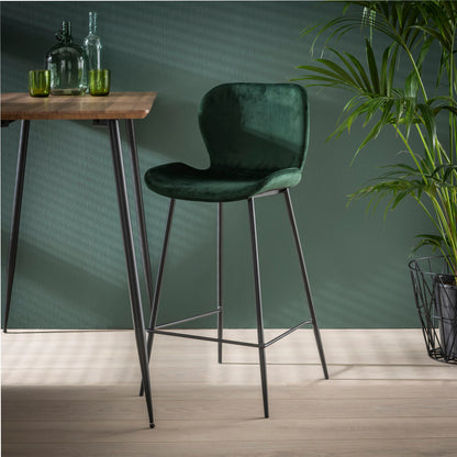 Grauer Barstuhl aus Velvet mit Rundrohr-Gestell von lefurn.de, bequemes Sitzmöbel für die Bar.