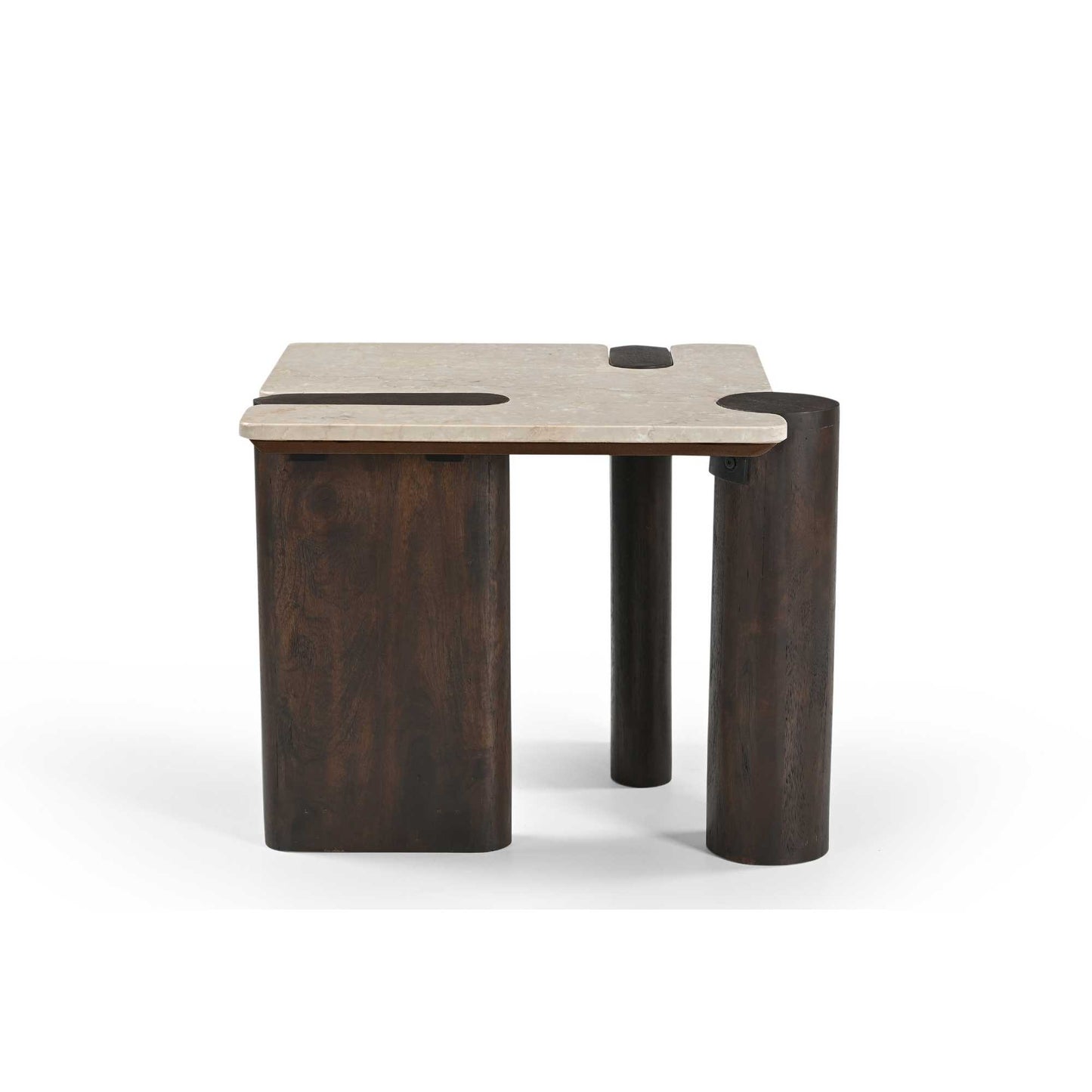 Runder Beistelltisch Maeve von lefurn.de mit heller Holzoptik und modernem Design, perfekt für Wohnzimmer und Lounge.