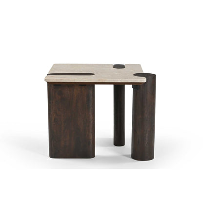 Runder Beistelltisch Maeve von lefurn.de mit heller Holzoptik und modernem Design, perfekt für Wohnzimmer und Lounge.