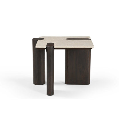 Stilvoller Beistelltisch Maeve von lefurn.de mit Holzplatte und schwarzem Metallgestell, ideal für Wohnzimmer und Schlafzimmer.