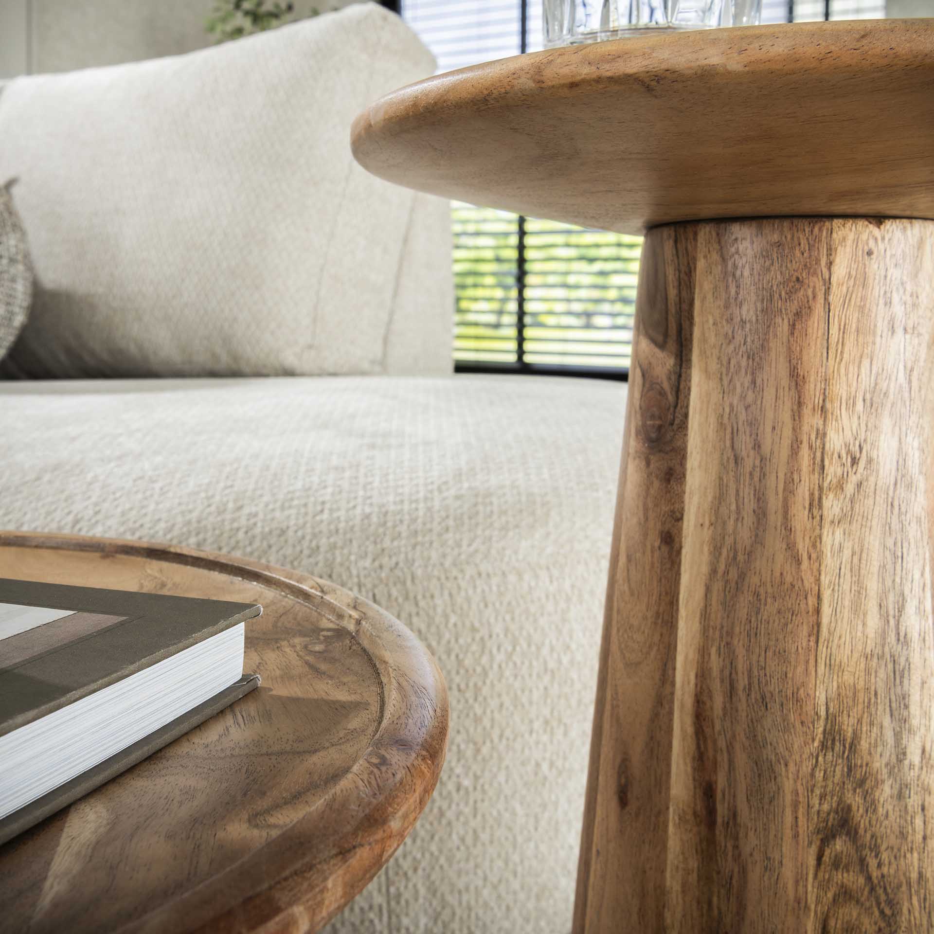 Set aus zwei Beistelltischen Cone von lefurn.de mit modernem Design, ideal für Wohnzimmer oder Schlafzimmer.