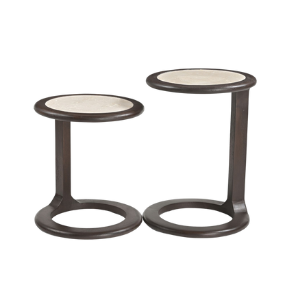 Set aus zwei Beistelltischen Vinn von lefurn.de, moderne Tische mit Holz-Oberflächen und schwarzem Metallgestell.