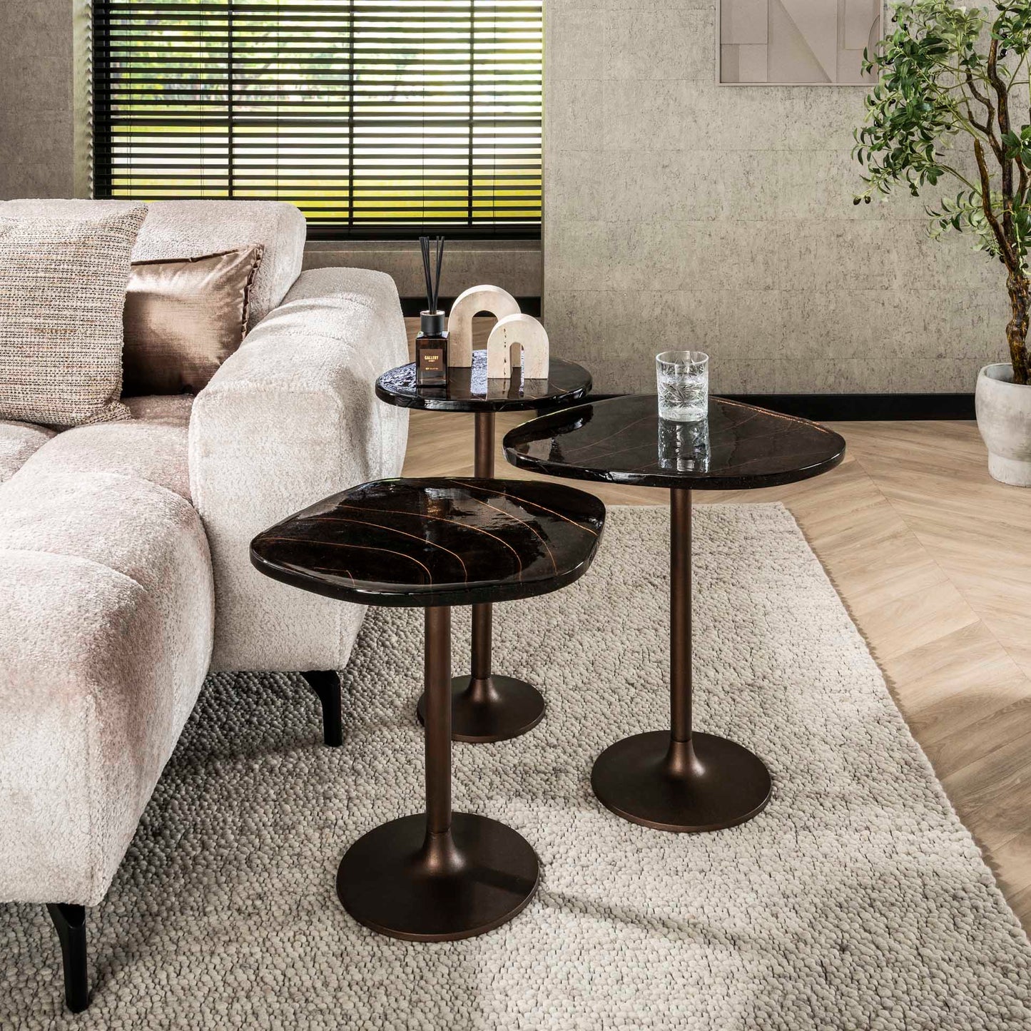 Runder Beistelltisch Eclipse M von lefurn.de 