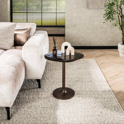 Goldener Beistelltisch Eclipse S von lefurn.de, moderner Tisch mit eleganter runder Oberfläche und minimalistischer Gestaltung.