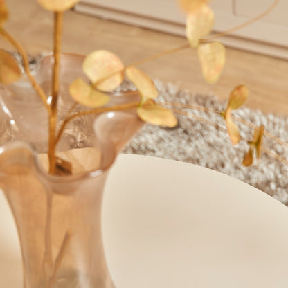 Couchtisch Bellis 60 von lefurn.de, moderner Holztisch mit klaren Linien und mattem Finish, ideal für Wohnzimmermöbel.