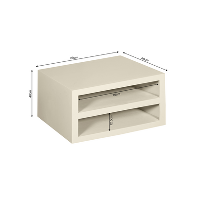 Heller Couchtisch Brussel Sand aus Holz mit modernem Design, auf einem Wohnzimmerboden stehend.