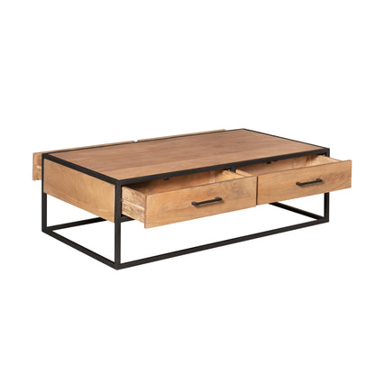 Moderner Couchtisch Dakota von lefurn.de aus Holz mit glatter Oberfläche und stabilem Design.