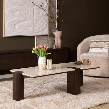 Couchtisch Maeve 128 von lefurn.de aus Holz mit modernem Design, glatte Oberfläche und stabile Beine, ideal für Wohnzimmer.
