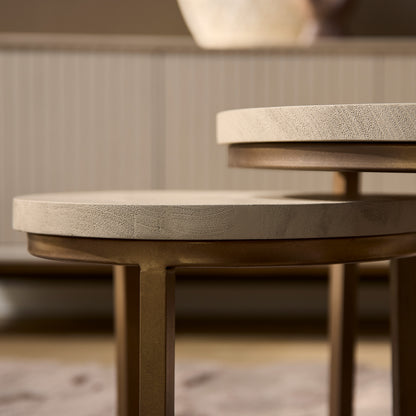 Couchtisch-Set Madison Sand von lefurn.de, modernes Möbelstück mit zwei Tischen in Sandfarbe, ideal für Wohnzimmer.