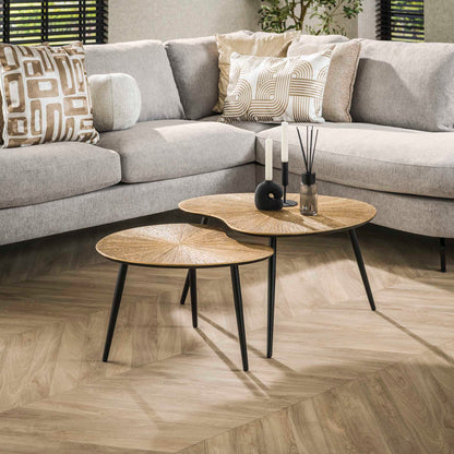 Elegantes Couchtisch-Set Ray Niere von lefurn.de mit modernem Design und dunkler Holzoptik, perfekt für das Wohnzimmer.