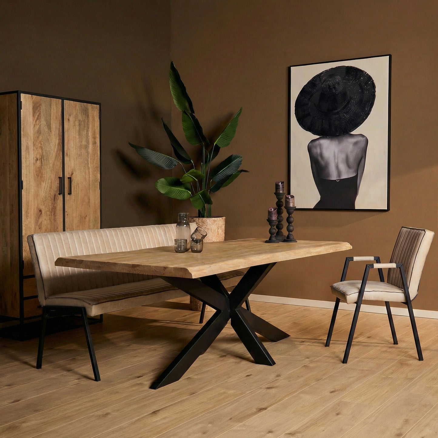 Esstisch Dakota Baumkante von lefurn.de, rechteckiger Esstisch aus Holz mit natürlicher Baumkante, 160x90 cm.