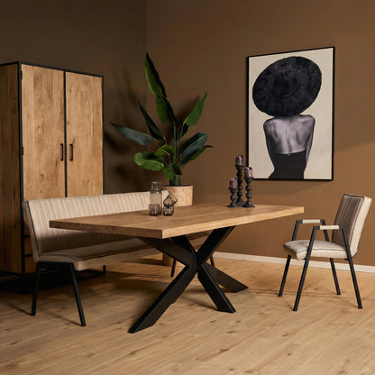 Großer Esstisch Dakota von lefurn.de aus Holz mit 160x90 cm, rechteckiges Design und elegante Oberfläche.