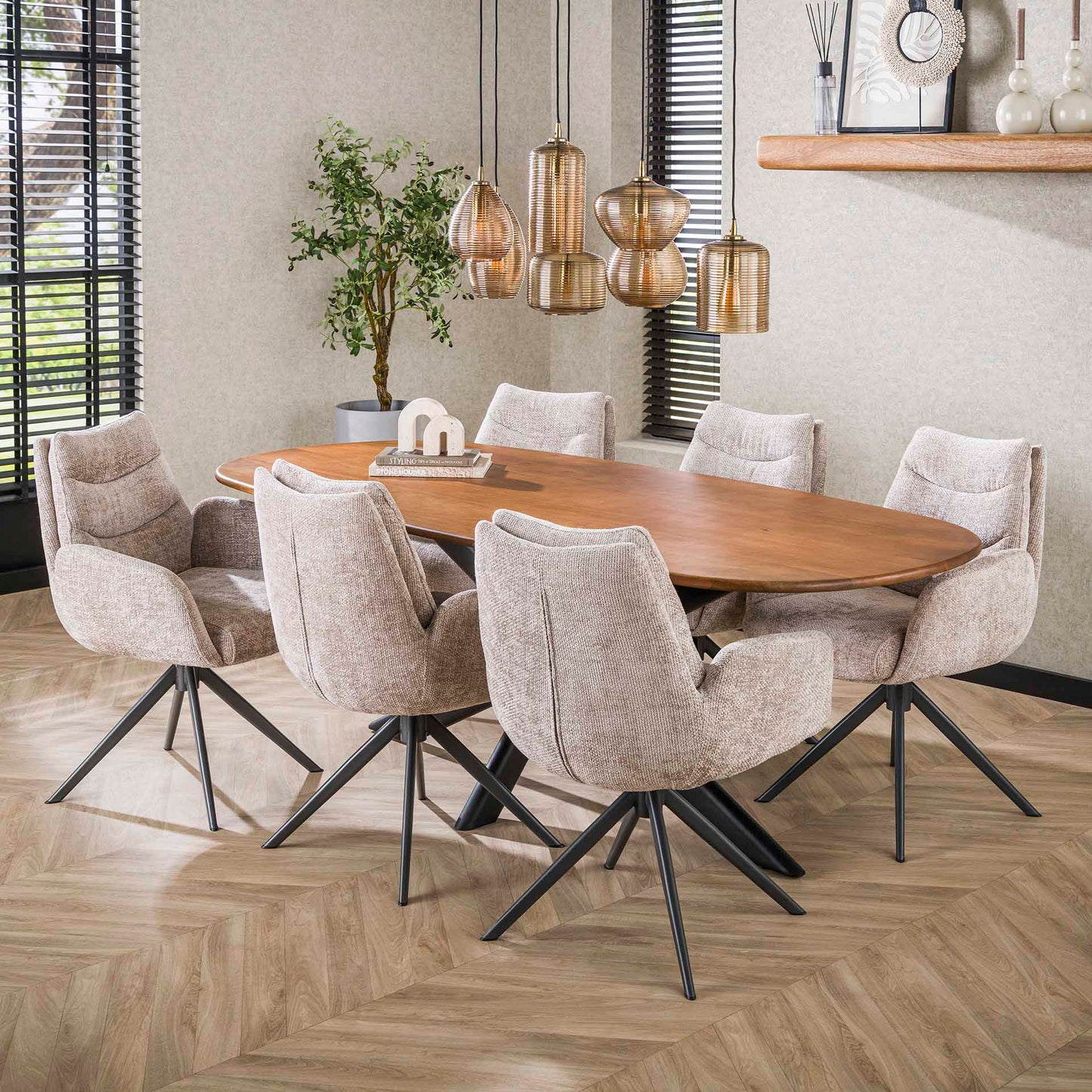 Großer Esstisch Cliff von lefurn.de mit 215 cm Länge, aus Holz mit modernem Design, perfekt für Esszimmer.