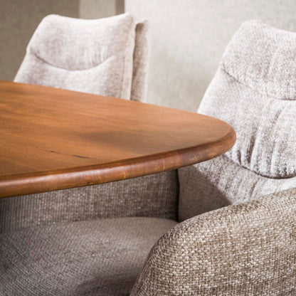Großer Esstisch Cliff von lefurn.de mit 215 cm Länge, aus Holz mit klaren Linien und modernem Design.