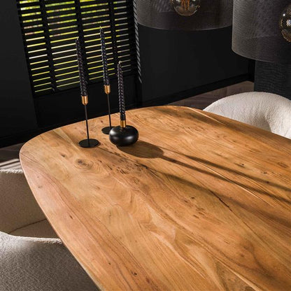 Esstisch Arhus 215 von lefurn.de aus Holz mit eleganter Oberfläche, ideal für Esszimmer und Familienessen.
