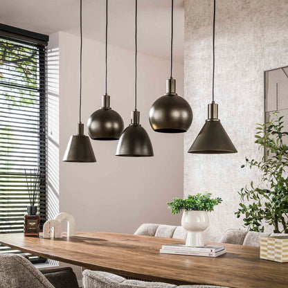 Hängelampe Metallo 5F von lefurn.de mit schwarzem Metallgestell und modernem Design, ideal für Esszimmer oder Wohnzimmer.