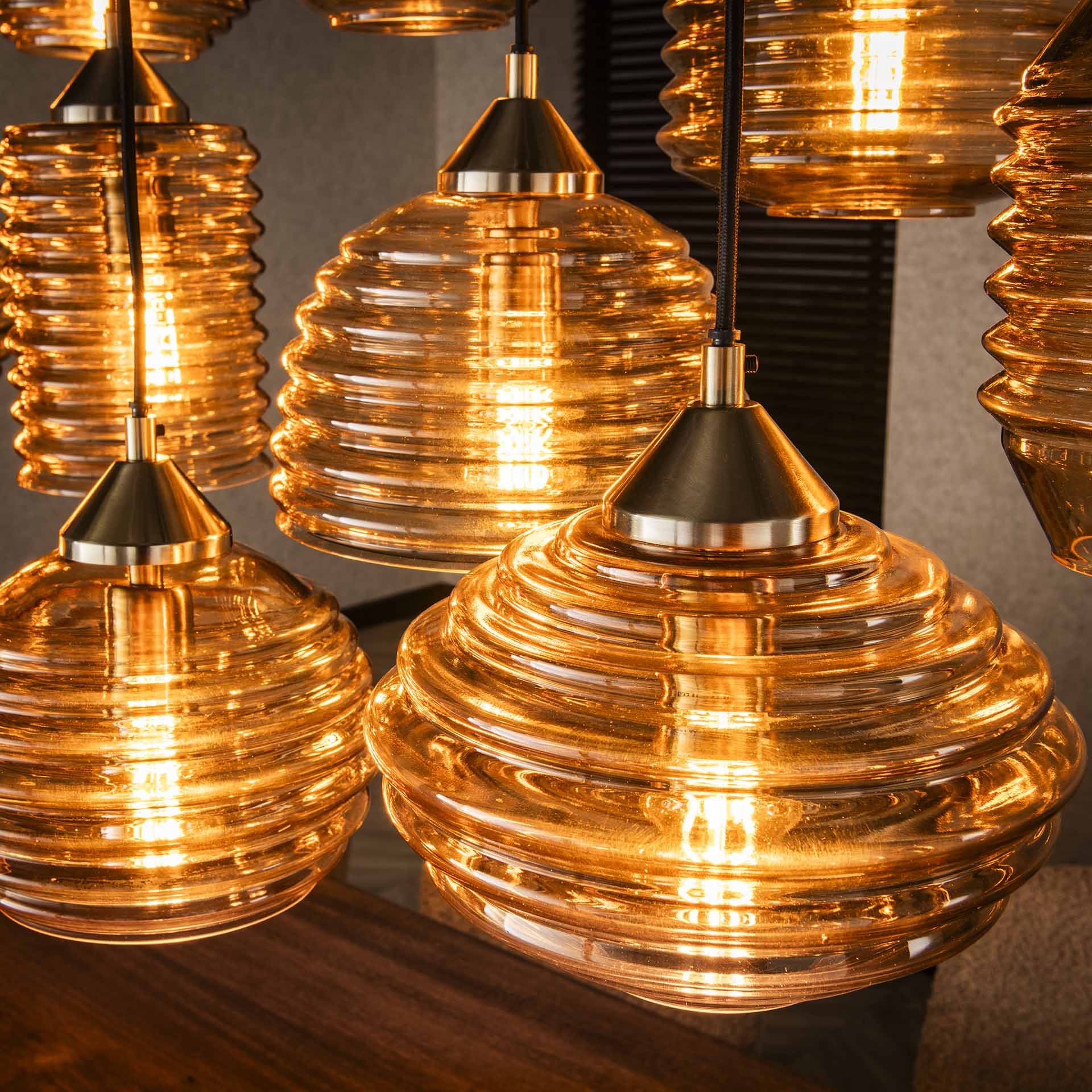 Hängelampe Rib Glas XXL - lefurn.de