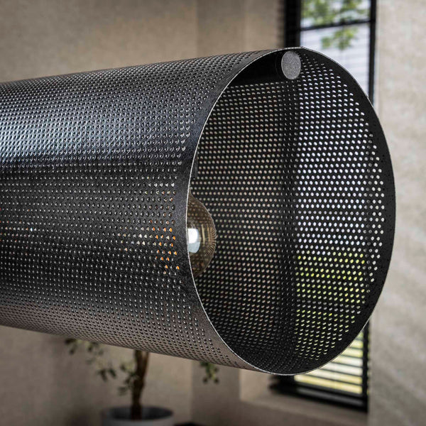 Große Hängelampe Rohr Mesh XL von lefurn.de mit modernem, filigranem Metallgitter-Design für stilvolle Beleuchtung.