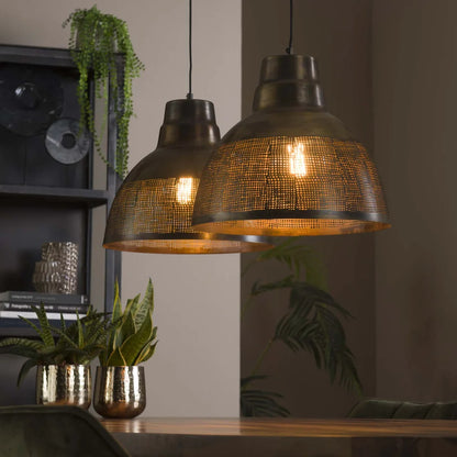 Hängelampe Screen 2L von lefurn.de mit modernem Design, hängend an einem klaren Kabel, ideal für Wohnzimmer oder Essbereich
