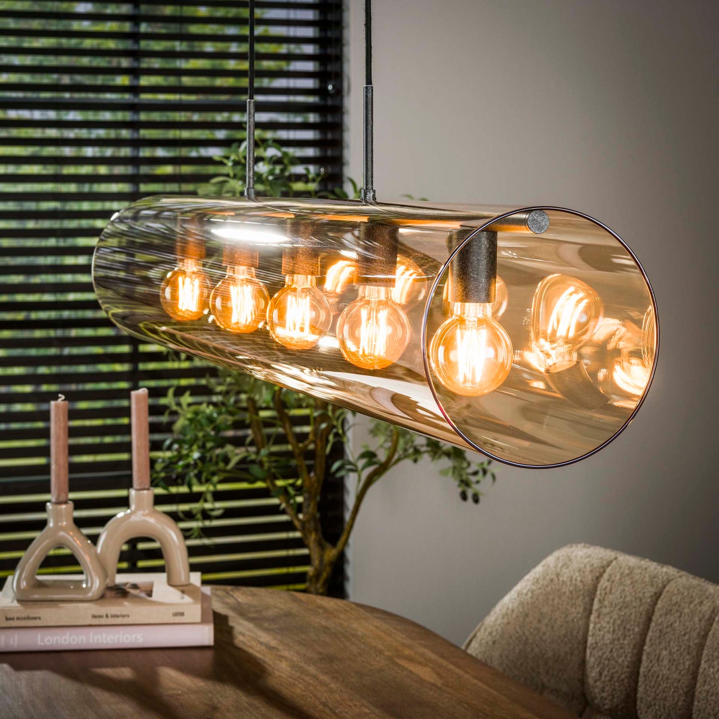 Hängelampe Tube Glas von lefurn.de, moderne Pendelleuchte mit klaren Glasrohren und minimalistischer Gestaltung.