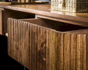 Konsolentisch Wave von lefurn.de mit modernem Design aus Holz und Metall, ideal für Eingangsbereich und Wohnzimmer.