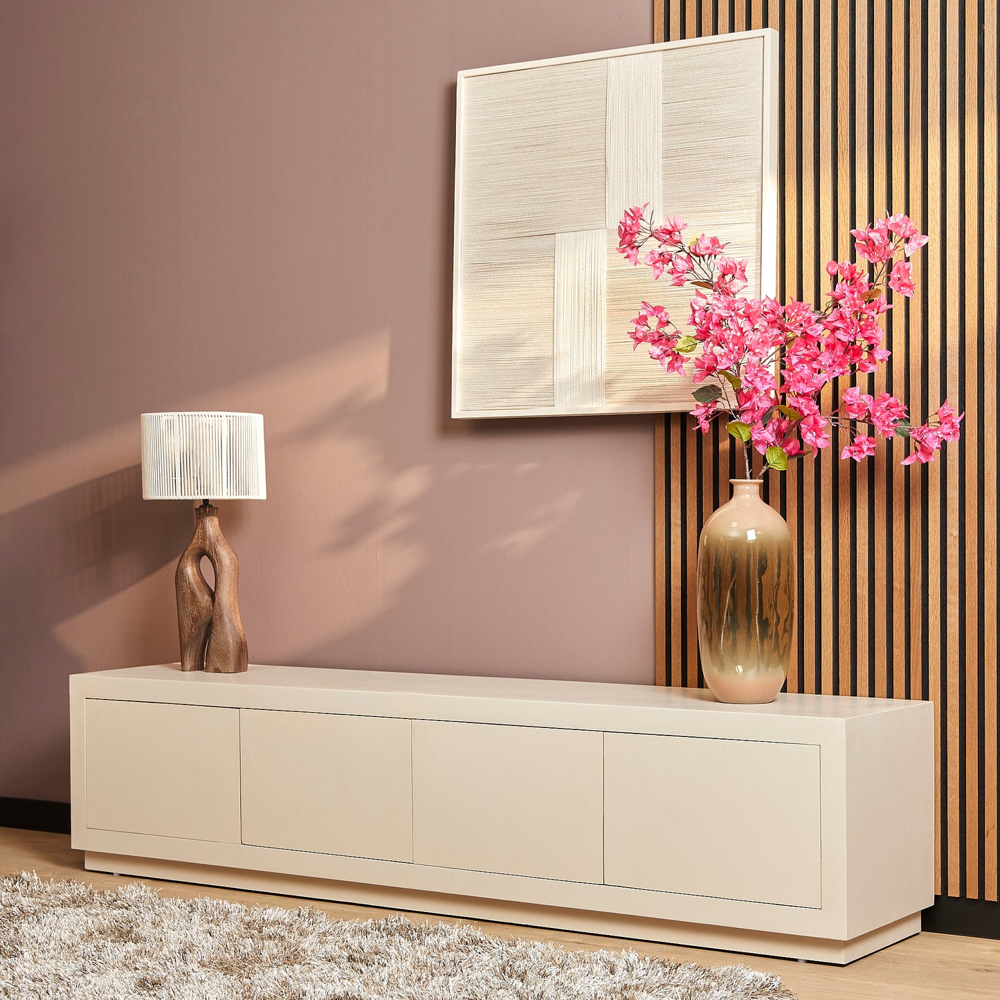 Helles Lowboard Brussel Sand 200 von lefurn.de mit Stauraum und modernem Design, rechteckige Form, Holzoptik.