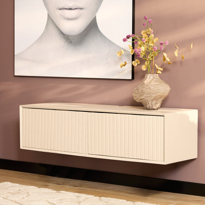 Moderner Lowboard Madison Sand 120 S von lefurn.de, elegantes Möbelstück mit Stauraum in hellem Sandfarben.