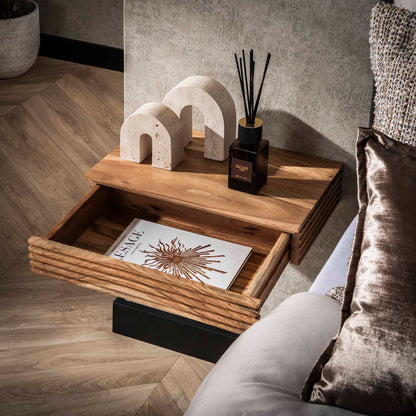 Zwei Nachtschränke im Set von lefurn.de, modernem Design, mit Schubladen und Ablageflächen, in hellem Holzoptik.