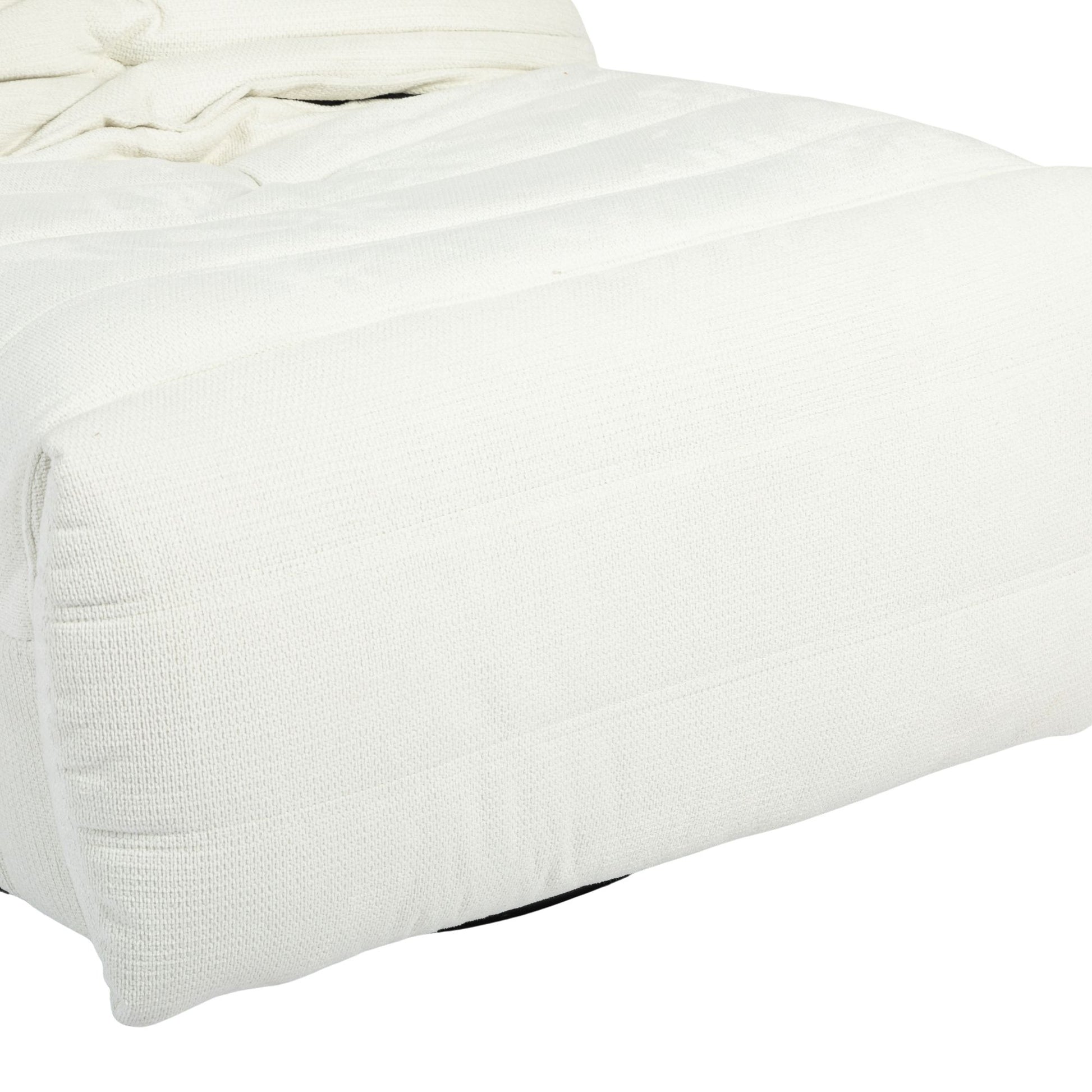 Bequemer Relaxsessel Zen Naturel von lefurn.de mit weichem Stoff und ergonomischem Design, ideal zum Entspannen.