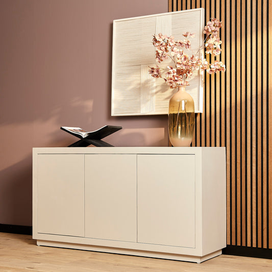 Helles Sandfarbenes Sideboard Brussel von lefurn.de mit 150 cm Breite, modernem Design und Stauraum.