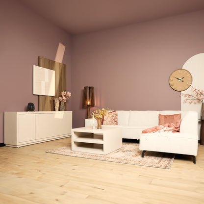 Helles Sandfarbener Sideboard Brussel 200 von lefurn.de mit Stauraum und modernem Design, Blick auf die geölte Oberfläche.