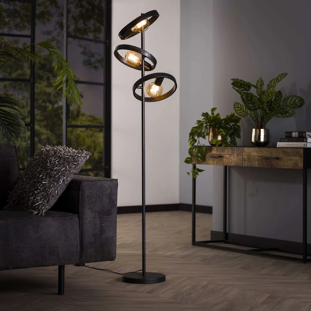 Moderne Hover Stehlampe von lefurn.de 