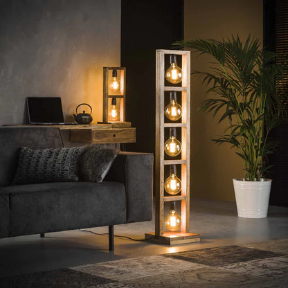 Modulare Stehlampe von lefurn.de mit modernem Design, silbernem Metallständer und weißem Lampenschirm.