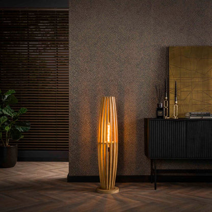 Moderne Stehlampe Orbit von lefurn.de mit klaren Linien und stilvollem Design, ideal für Wohnzimmer oder Bürobeleuchtung.