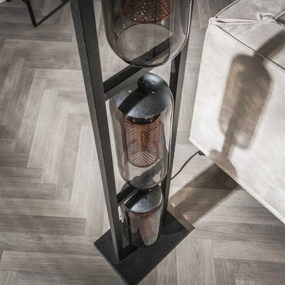 Stehlampe Smoke Glass 3L von lefurn.de, moderne Stehlampe mit rauchgrauem Glas, elegantes Beleuchtungsdesign für Wohnzimmer.