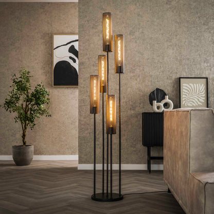 Moderne Stehlampe Tube von lefurn.de mit schlankem Design und warmem Licht, ideal für Wohnzimmer und Schlafzimmer.